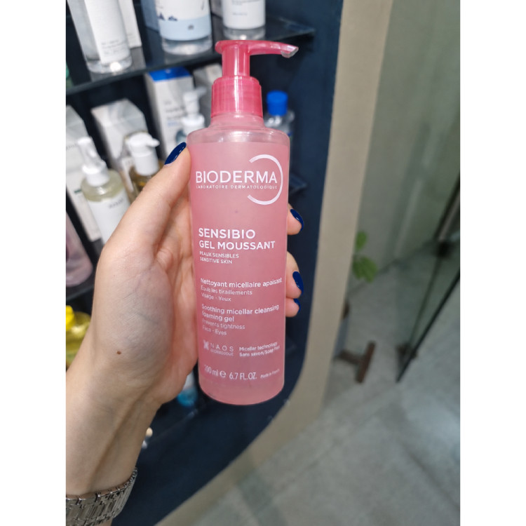 فوم ژل شستشوی صورت سنسیبیو بایودرما مخصوص پوست حساس و خشک tBioderma Sensibio Gel Moussan